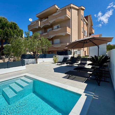 Apartments Toma Novalja Ngoại thất bức ảnh