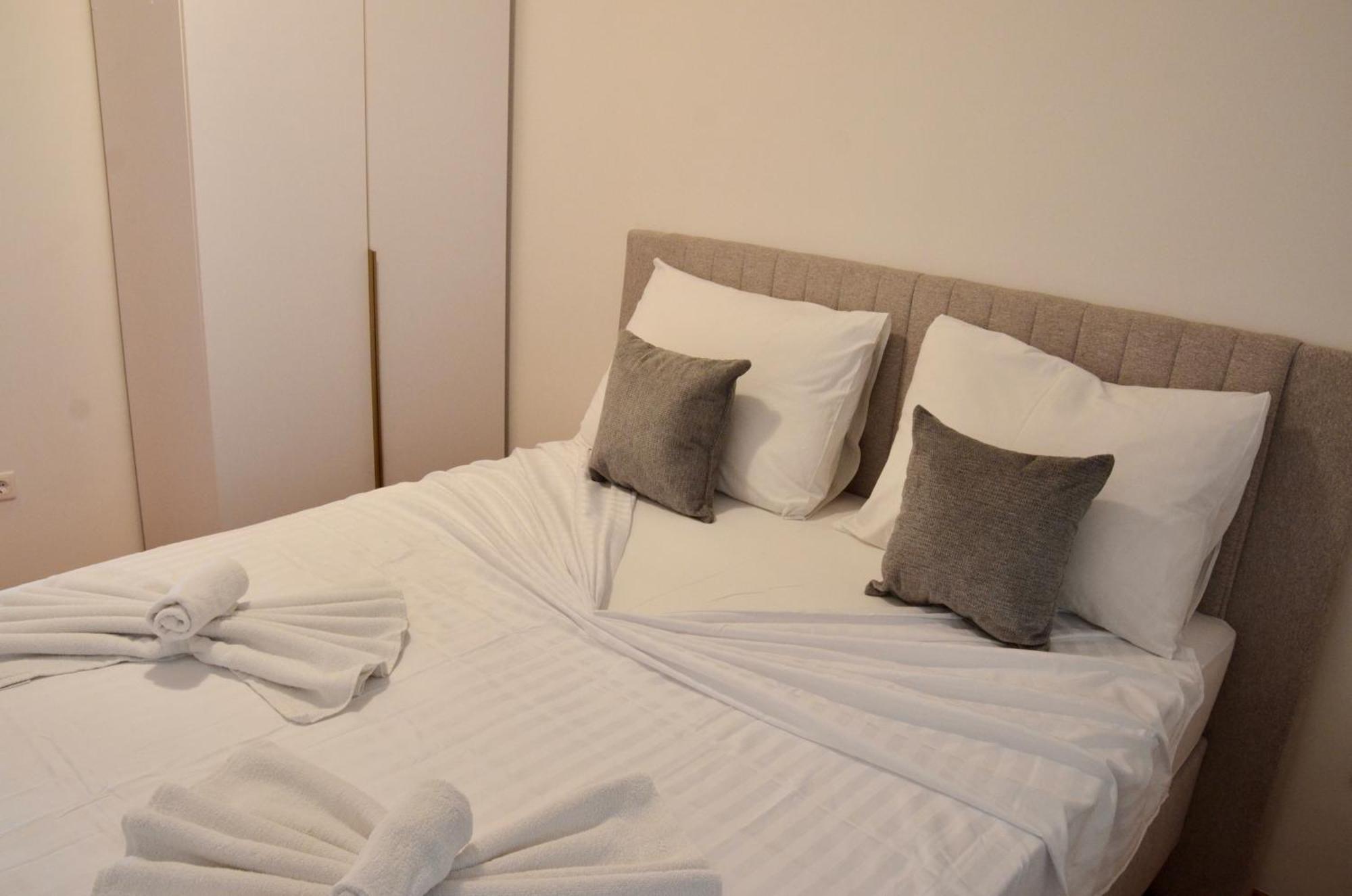 Apartments Toma Novalja Ngoại thất bức ảnh
